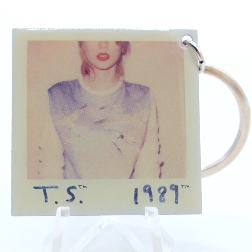 Taylor Swift Official 1989 World Tour Keychain NEW 2014 PACKAGING RARE​​